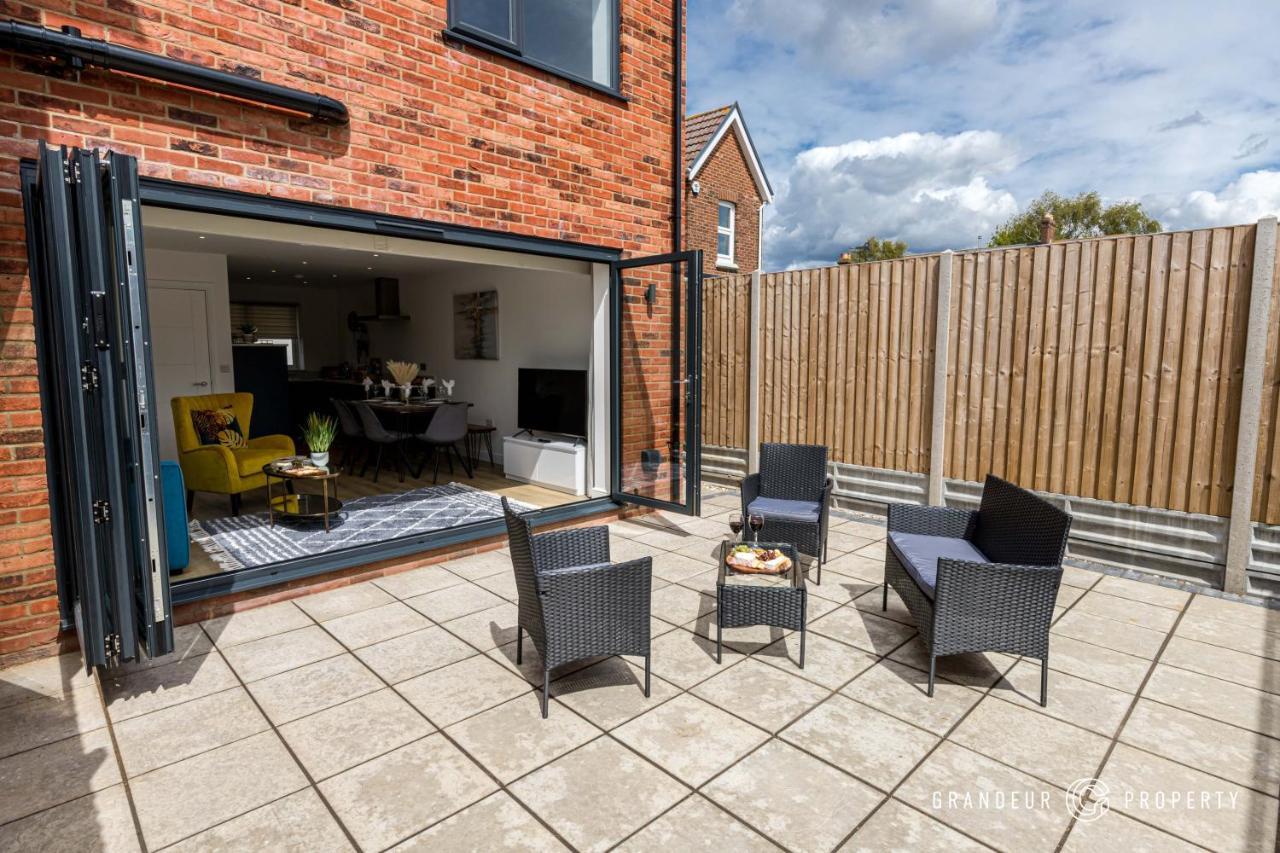 Denmark House By Grandeur Property Villa Poole Eksteriør bilde